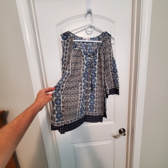 Westport cold shoulder top - Picture 2 of 5